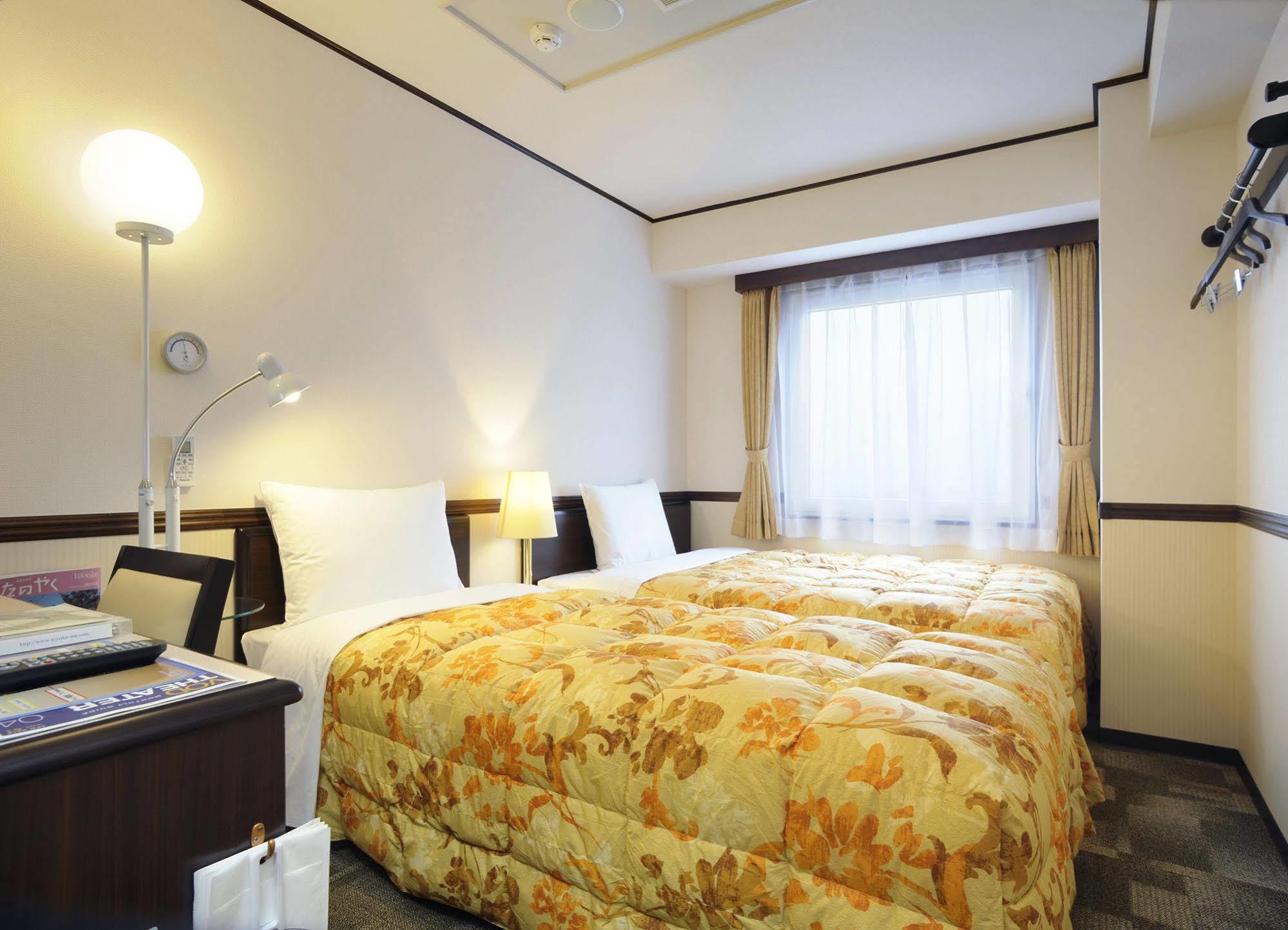 Toyoko Inn Oita Nakatsu Ekimae Dış mekan fotoğraf