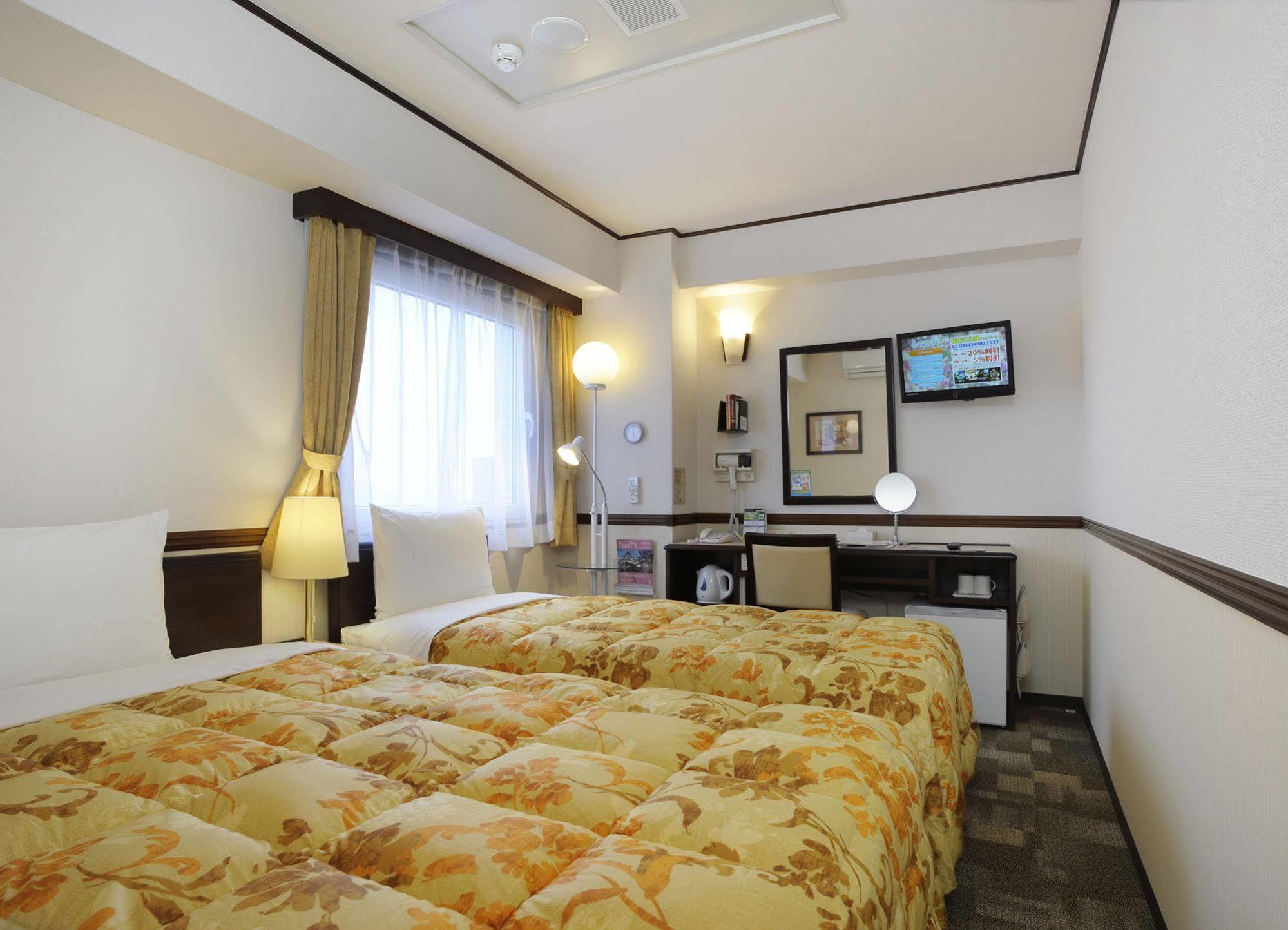 Toyoko Inn Oita Nakatsu Ekimae Dış mekan fotoğraf