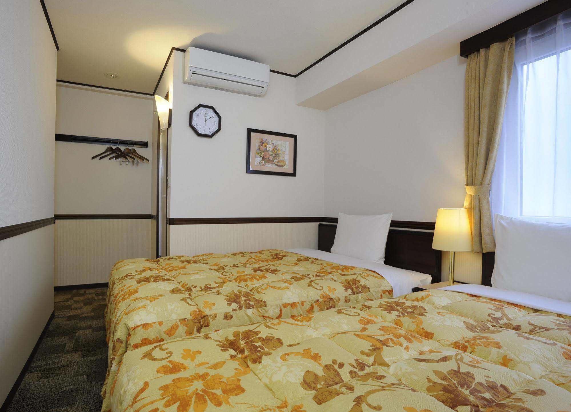 Toyoko Inn Oita Nakatsu Ekimae Dış mekan fotoğraf