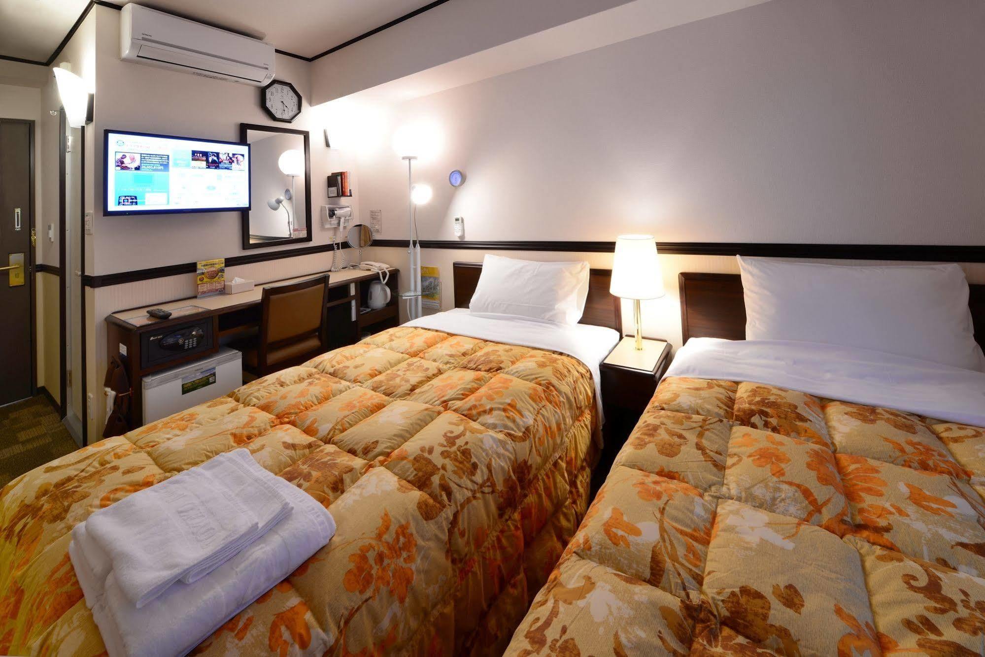 Toyoko Inn Oita Nakatsu Ekimae Dış mekan fotoğraf