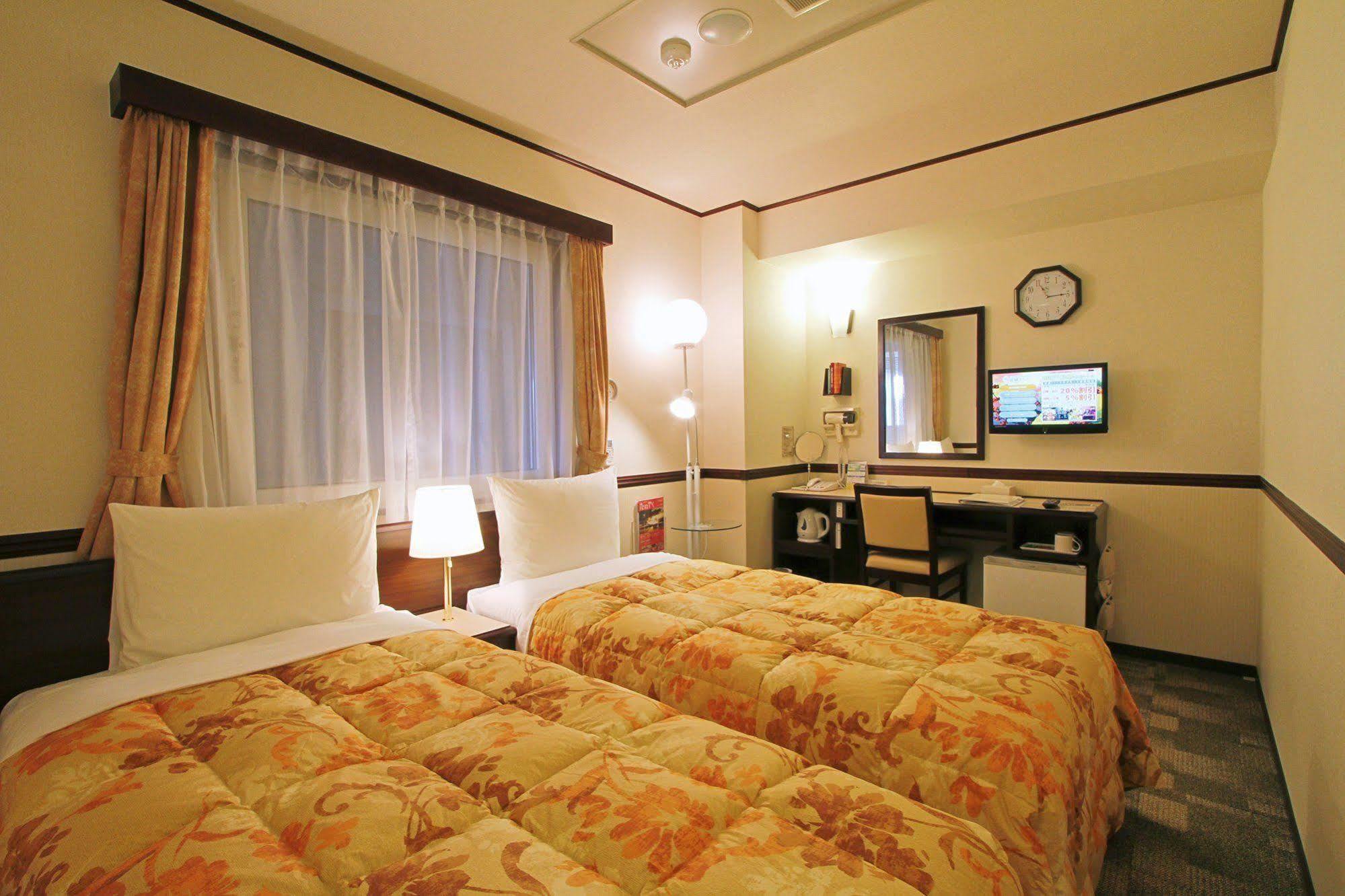 Toyoko Inn Oita Nakatsu Ekimae Dış mekan fotoğraf